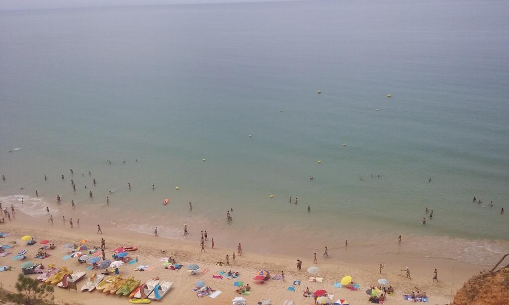 Beach Falesia Albufeira Bilik gambar
